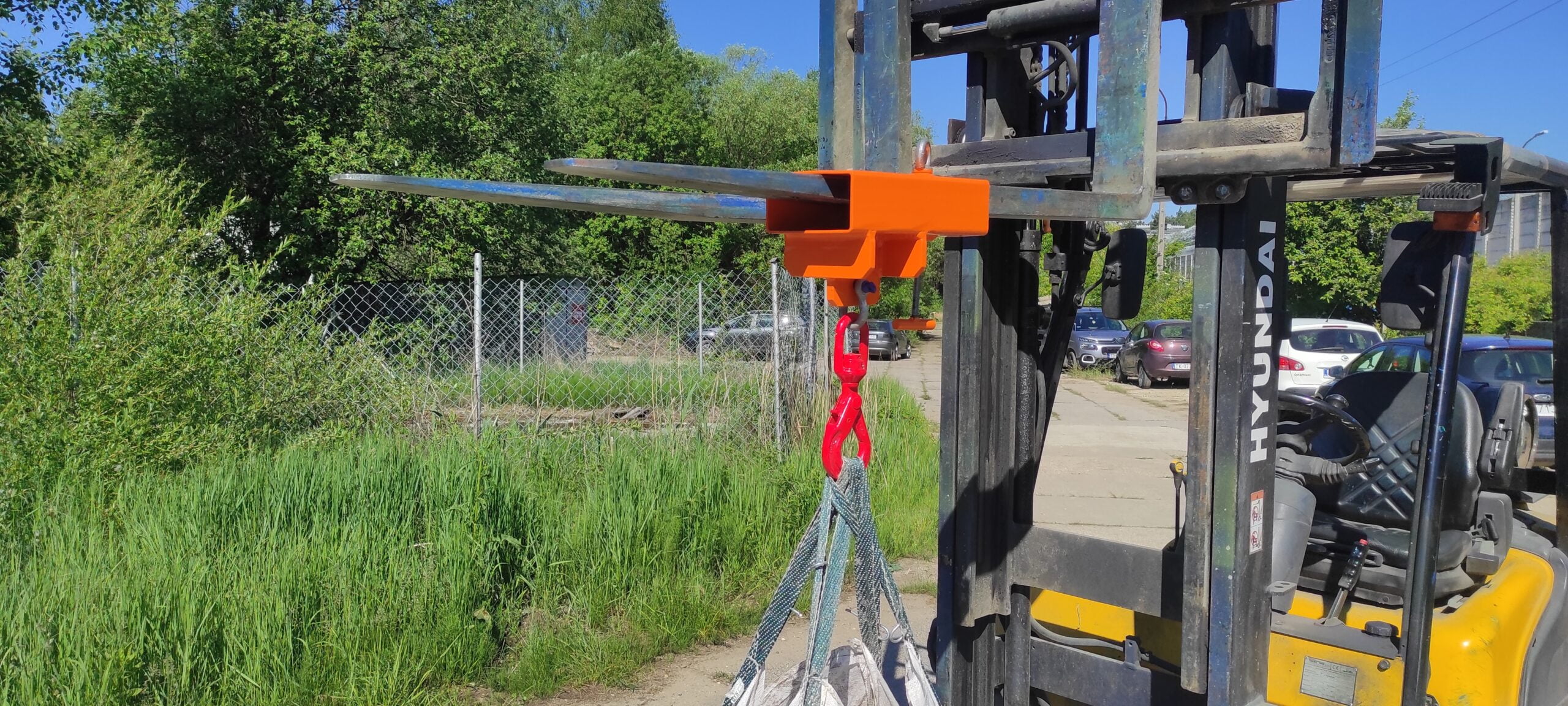 Fork-mounted load hook - Image 2