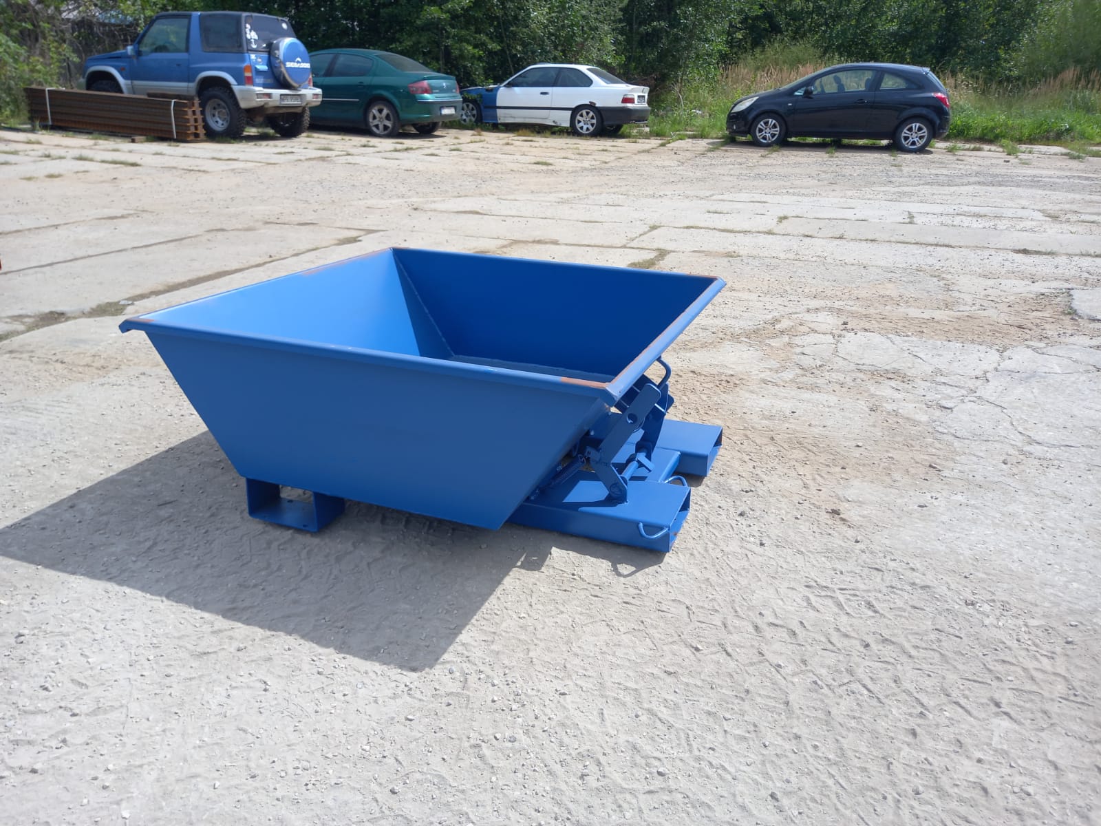 Self-tipping skip PMUC mini 250 - Image 4
