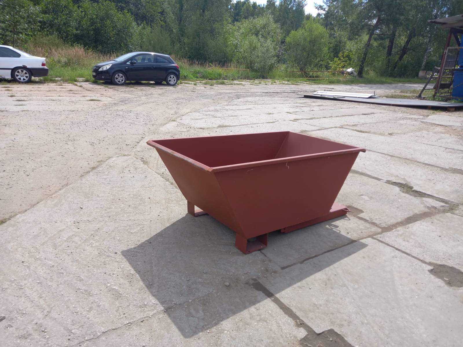 Self-tipping skip PMUC mini 300 - Image 2