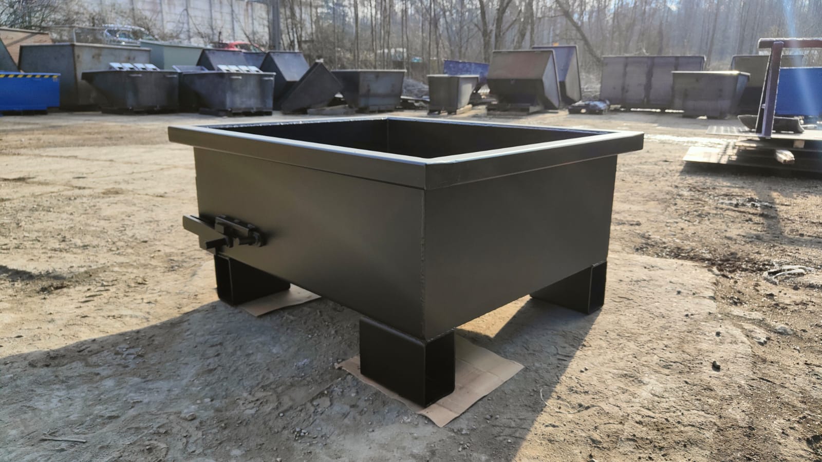 Kontejner na okuj (zendru) - Obrázek 2