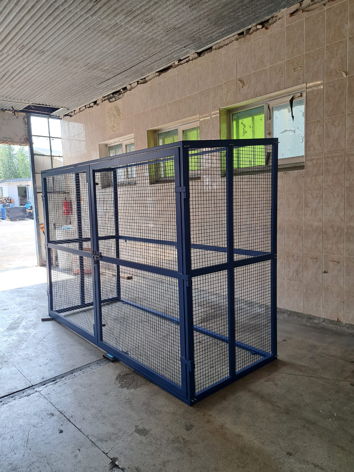 Skladová klec na láhve s technickými plyny - Obrázek 8