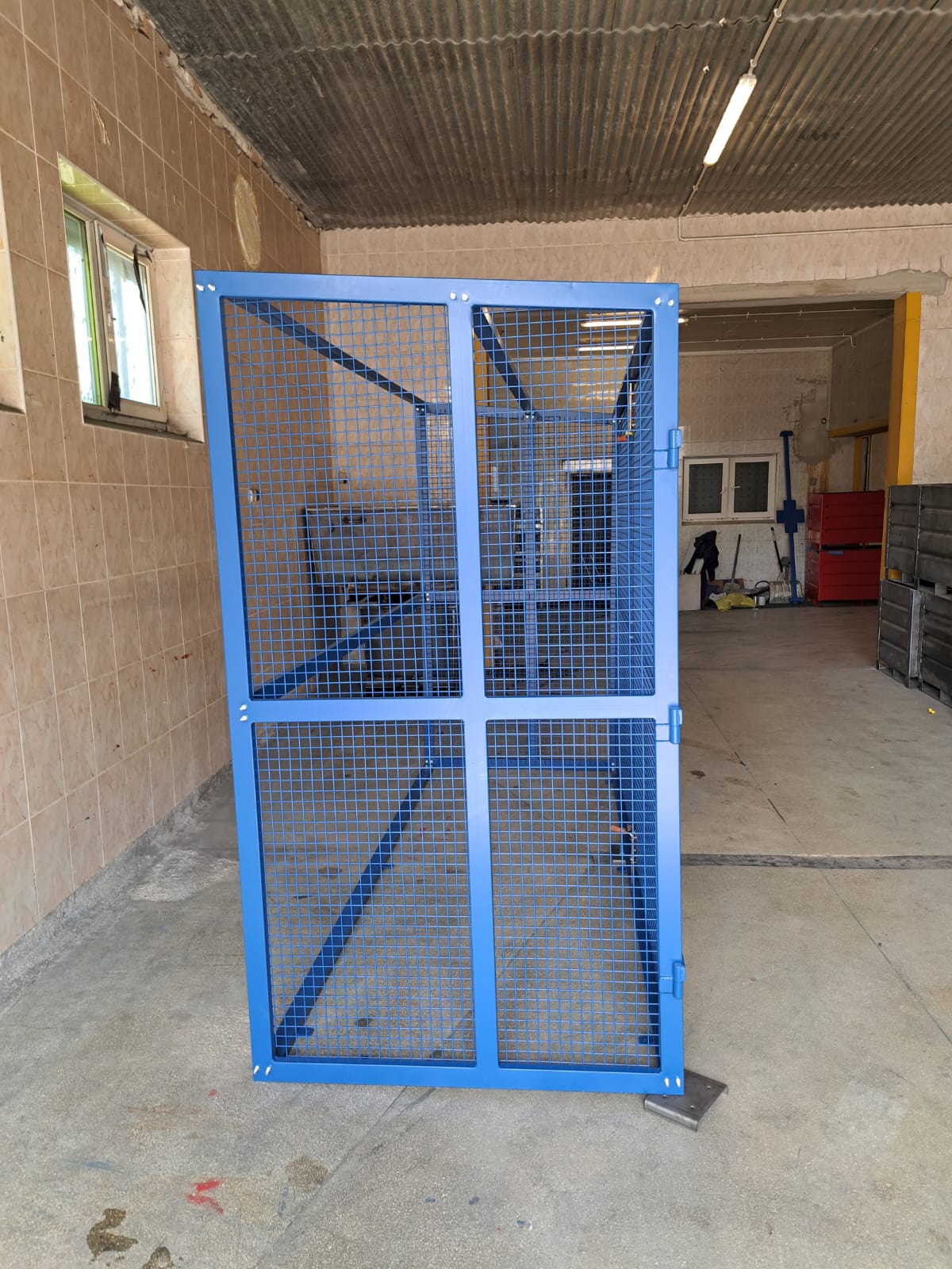 Skladová klec na láhve s technickými plyny - Obrázek 5